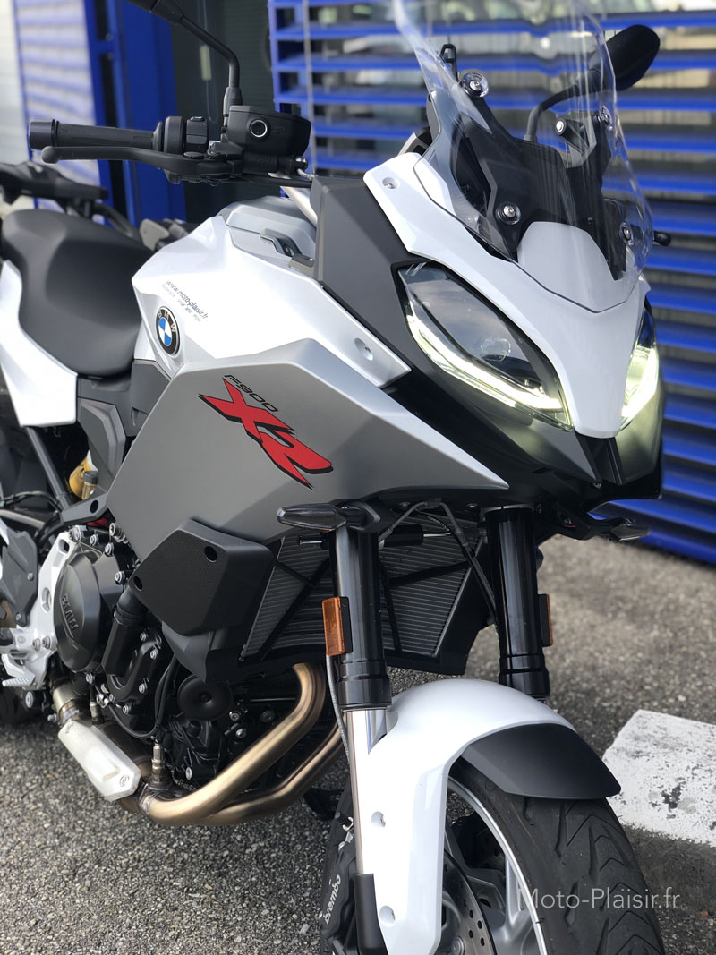 BMW F900XR Motorrad Vermietung Frankreich