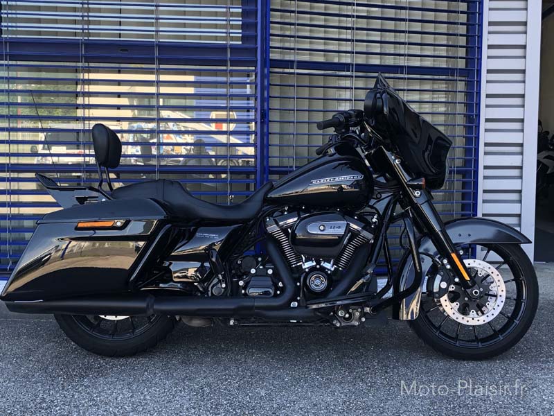 Harley Davidson Street Glide Special Motorrad Vermietung Frankreich