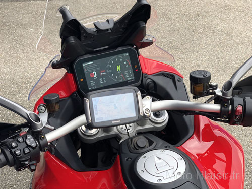 DUCATI Multistrada V4 S Motorrad Vermietung Frankreich