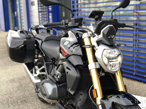 BMW R1250R Motorrad Vermietung Frankreich